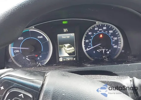 2016 Toyota Camry Hybrid Le z USA, uszkodzony, nr VIN 4T1BD1FK4GU178519